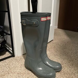 Hunter Gray Gloss Rain Boots